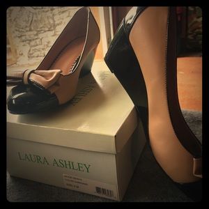 Never Worn - Black and Tan Wedge Pumps